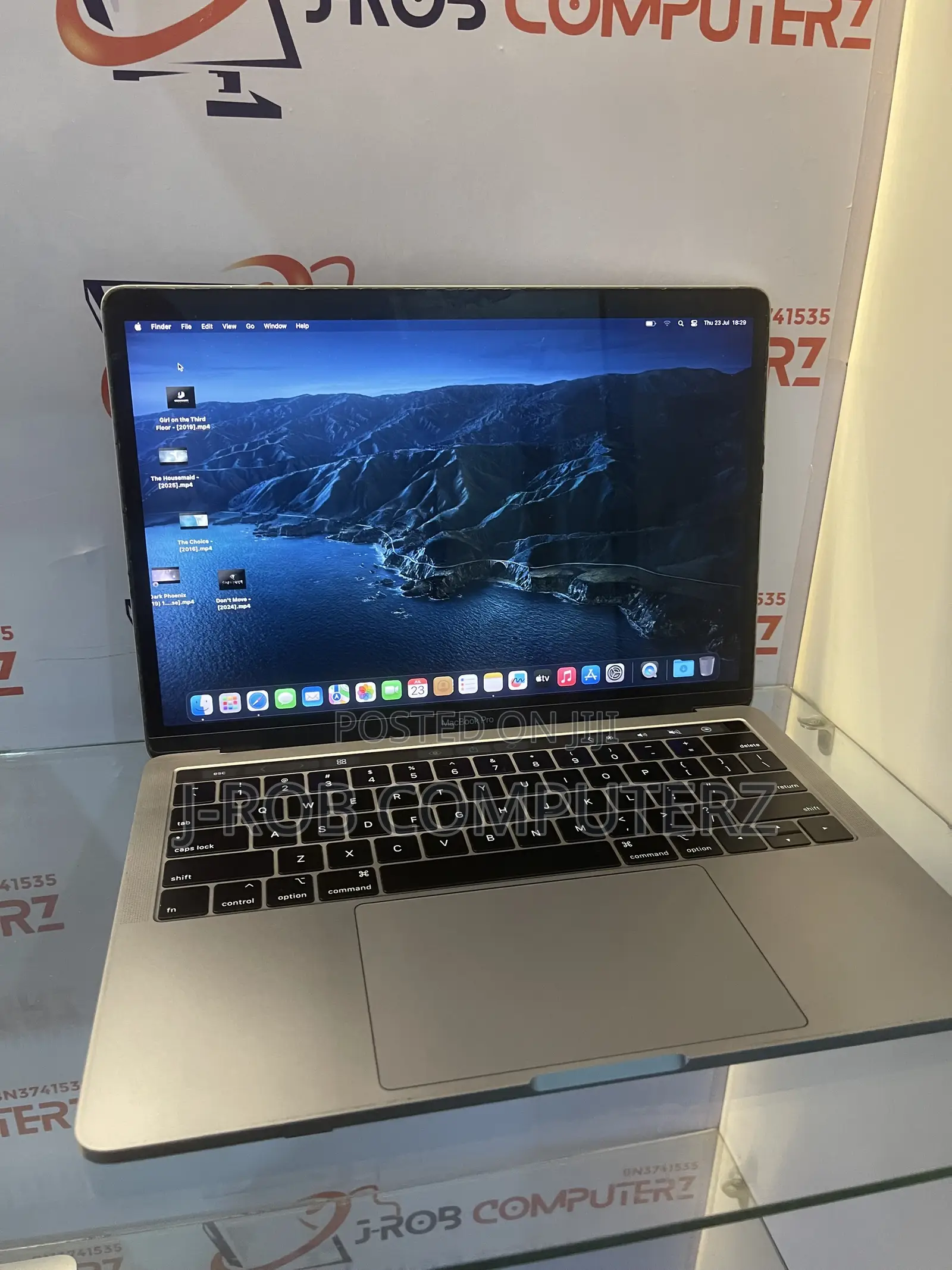 Laptop Apple MacBook Pro 2018 16GB Intel Core i7 SSD 256GB