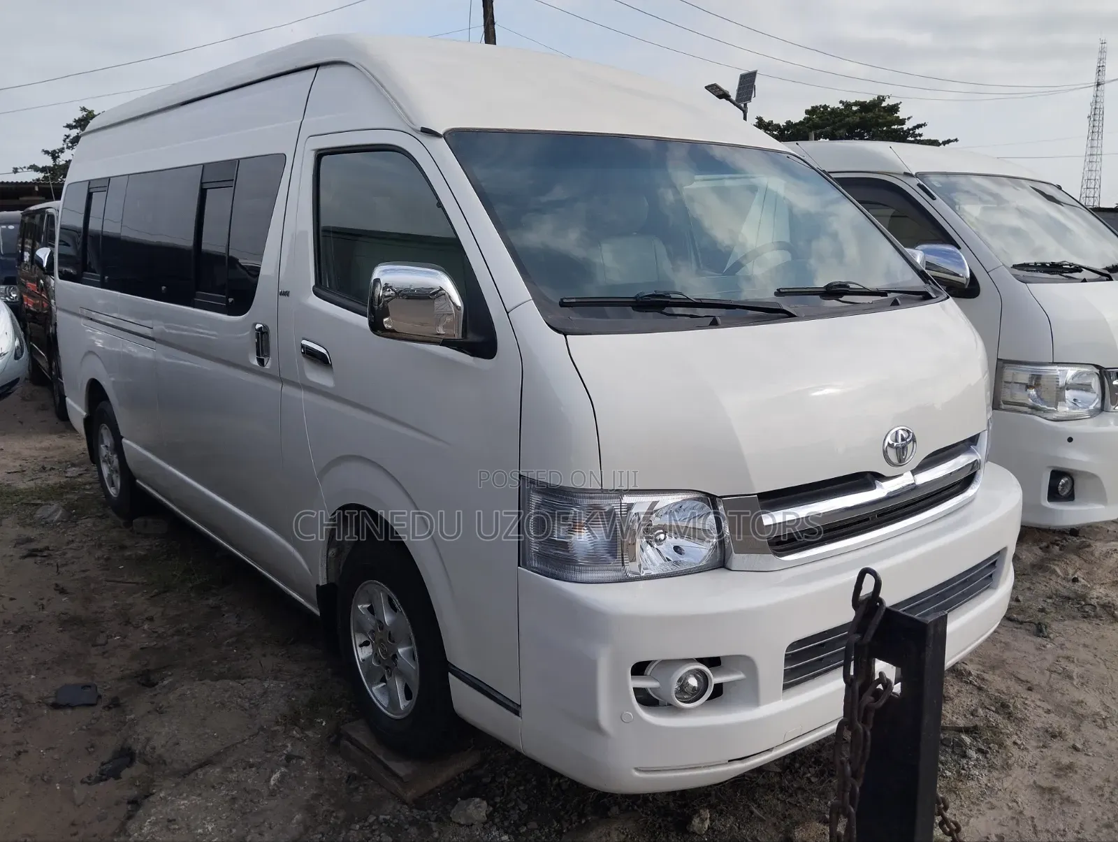 Toyota HiAce 2013 White
