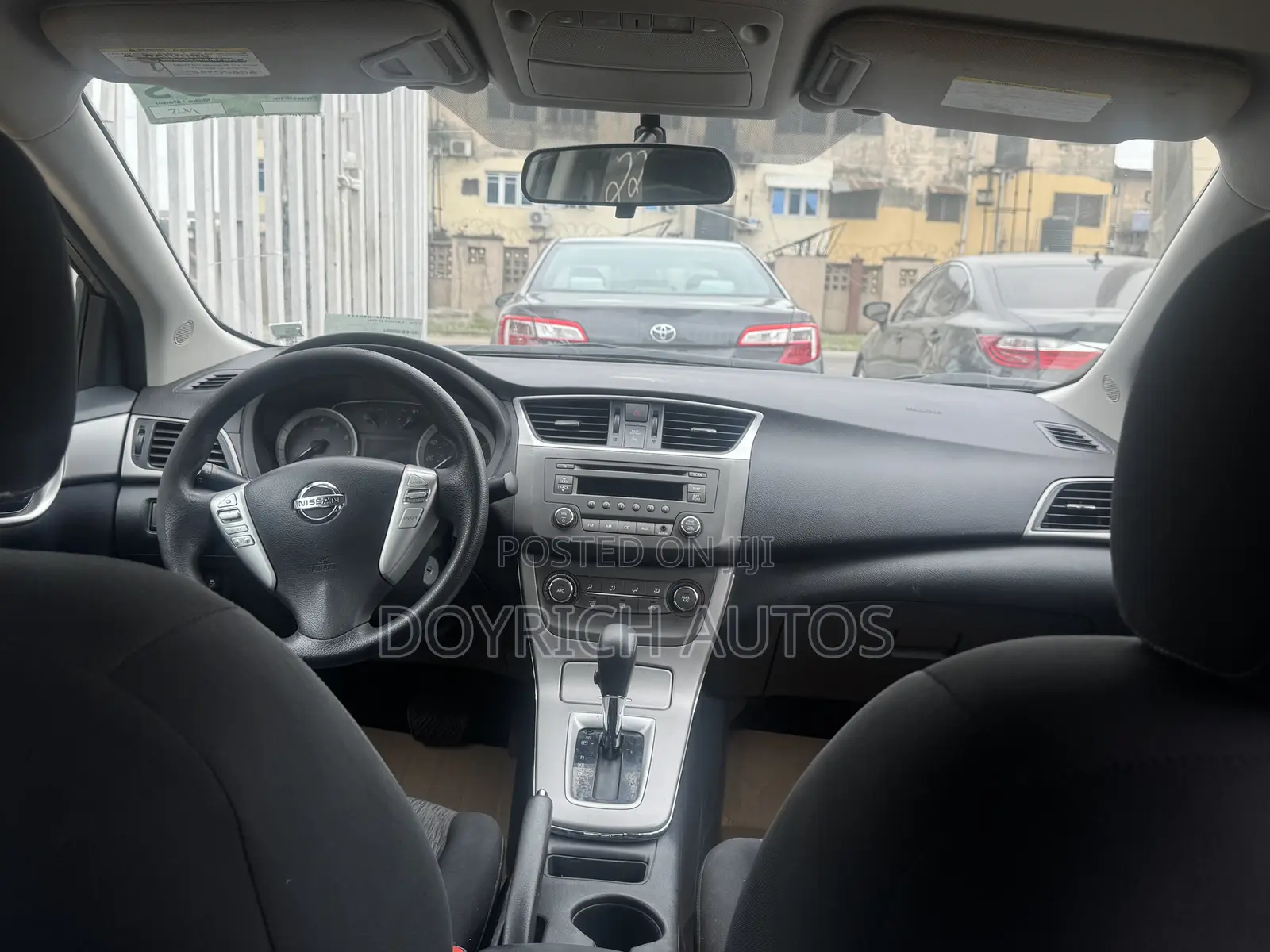 Nissan Sentra SV 4dr Sedan (1.8L 4cyl CVT) 2014 Silver