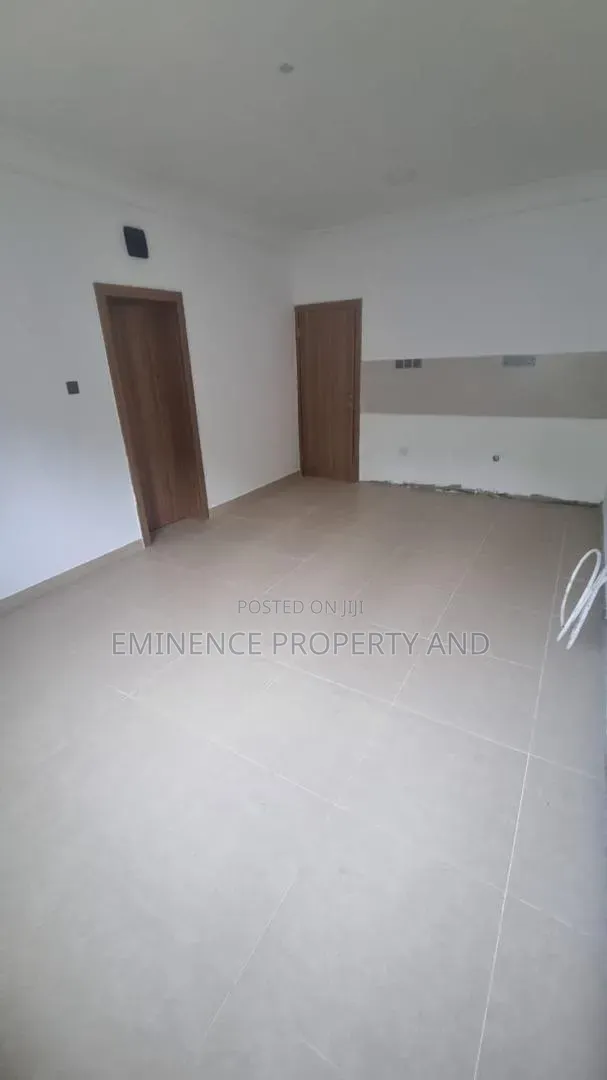5bdrm Duplex in Off Lekki-Epe Expressway for rent