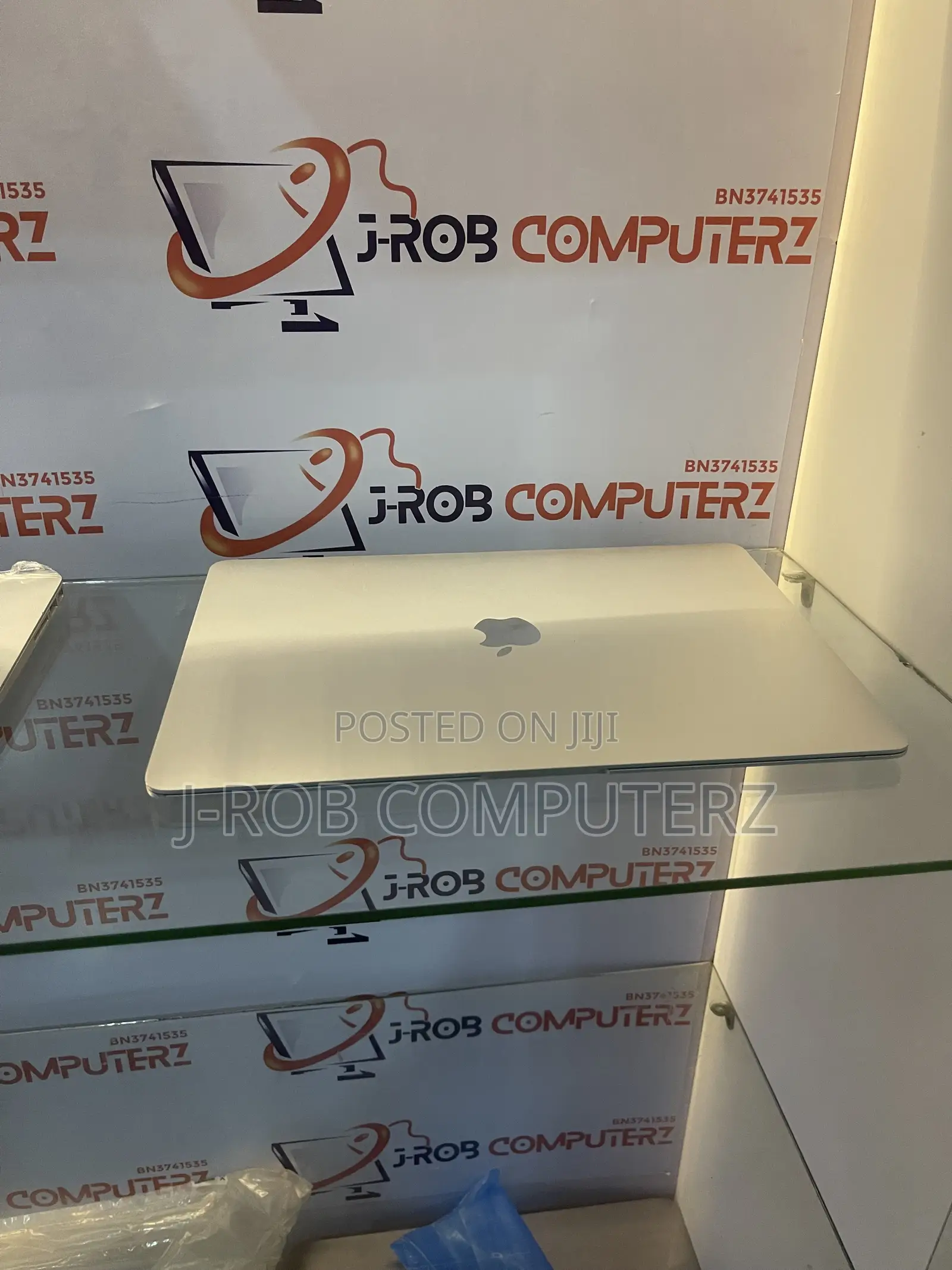 Laptop Apple MacBook Air 2019 16GB Intel Core i5 SSD 256GB