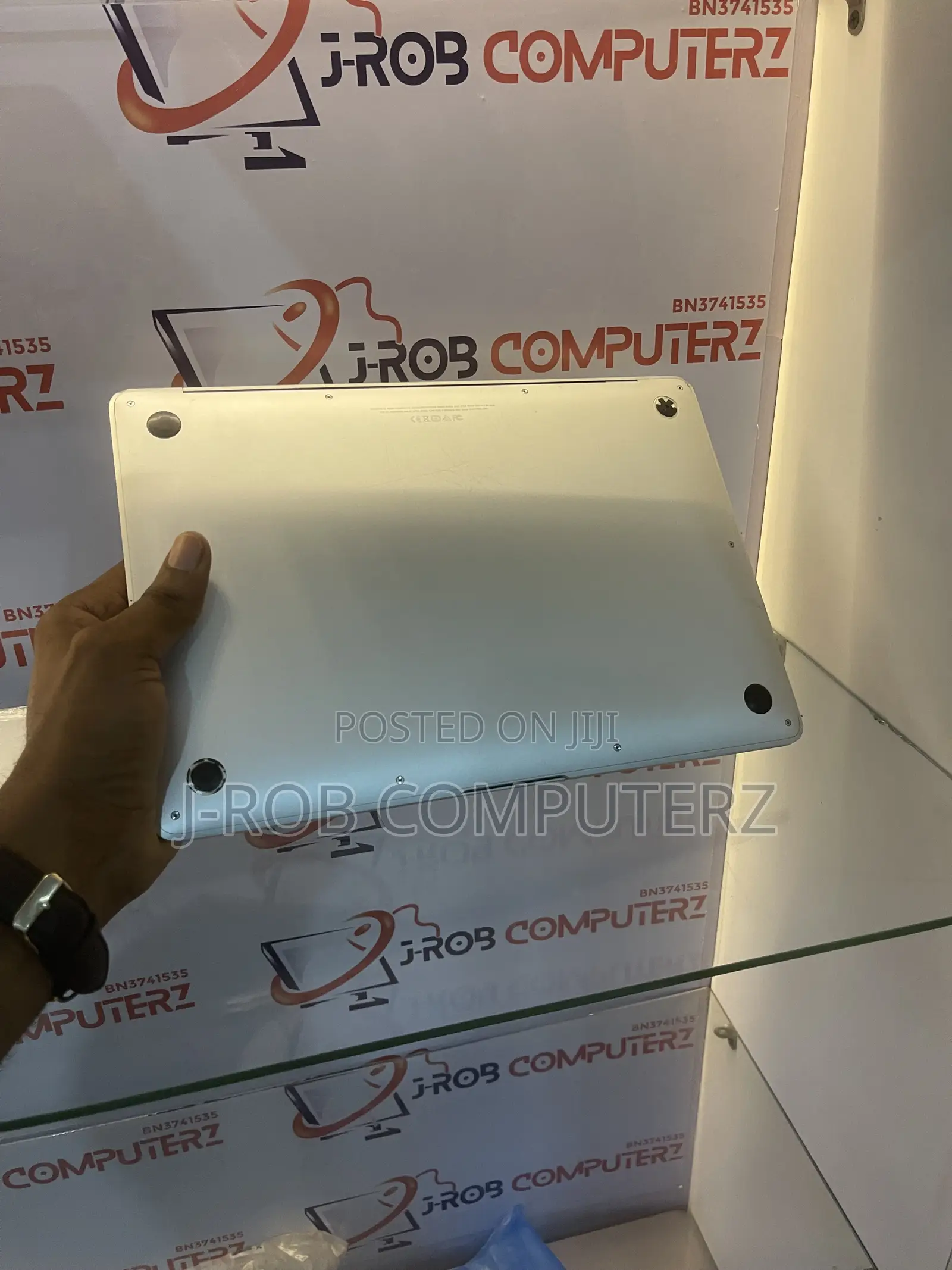 Laptop Apple MacBook Air 2019 16GB Intel Core i5 SSD 256GB