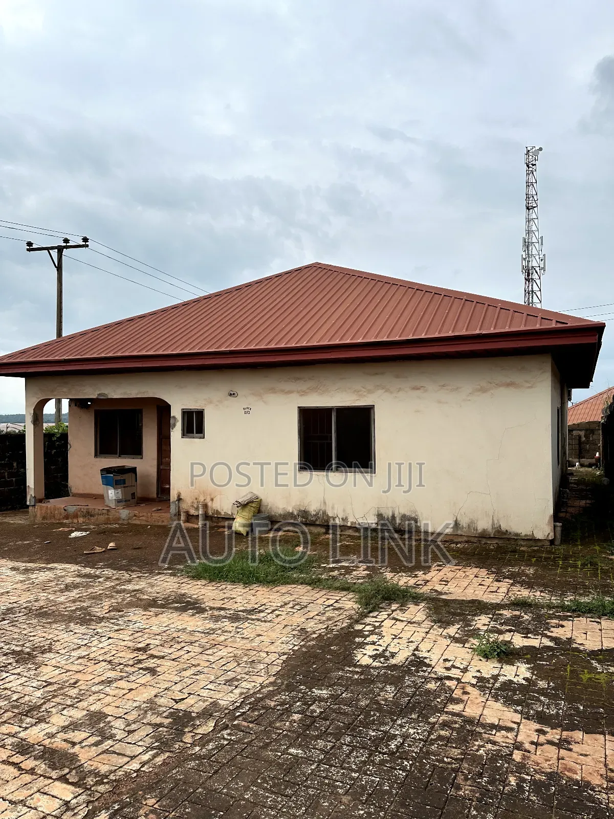 3bdrm Bungalow in Enugu for rent