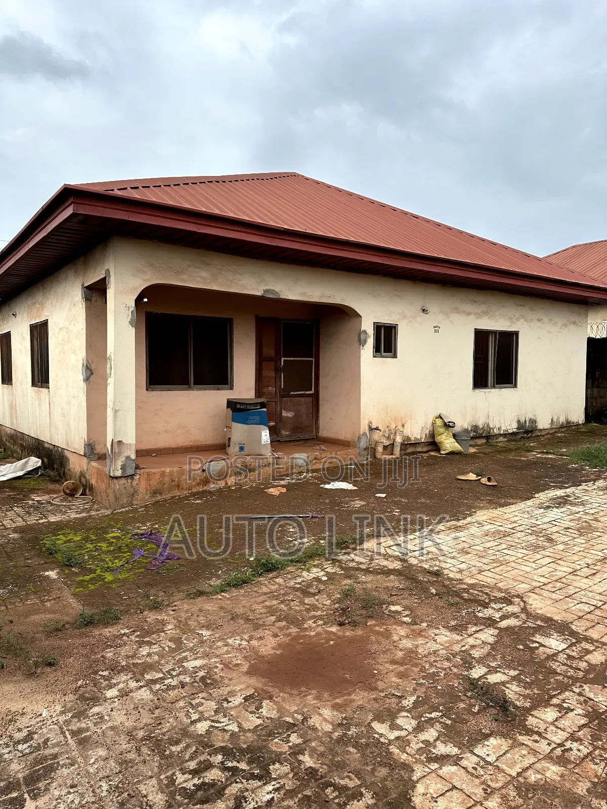 3bdrm Bungalow in Enugu for rent