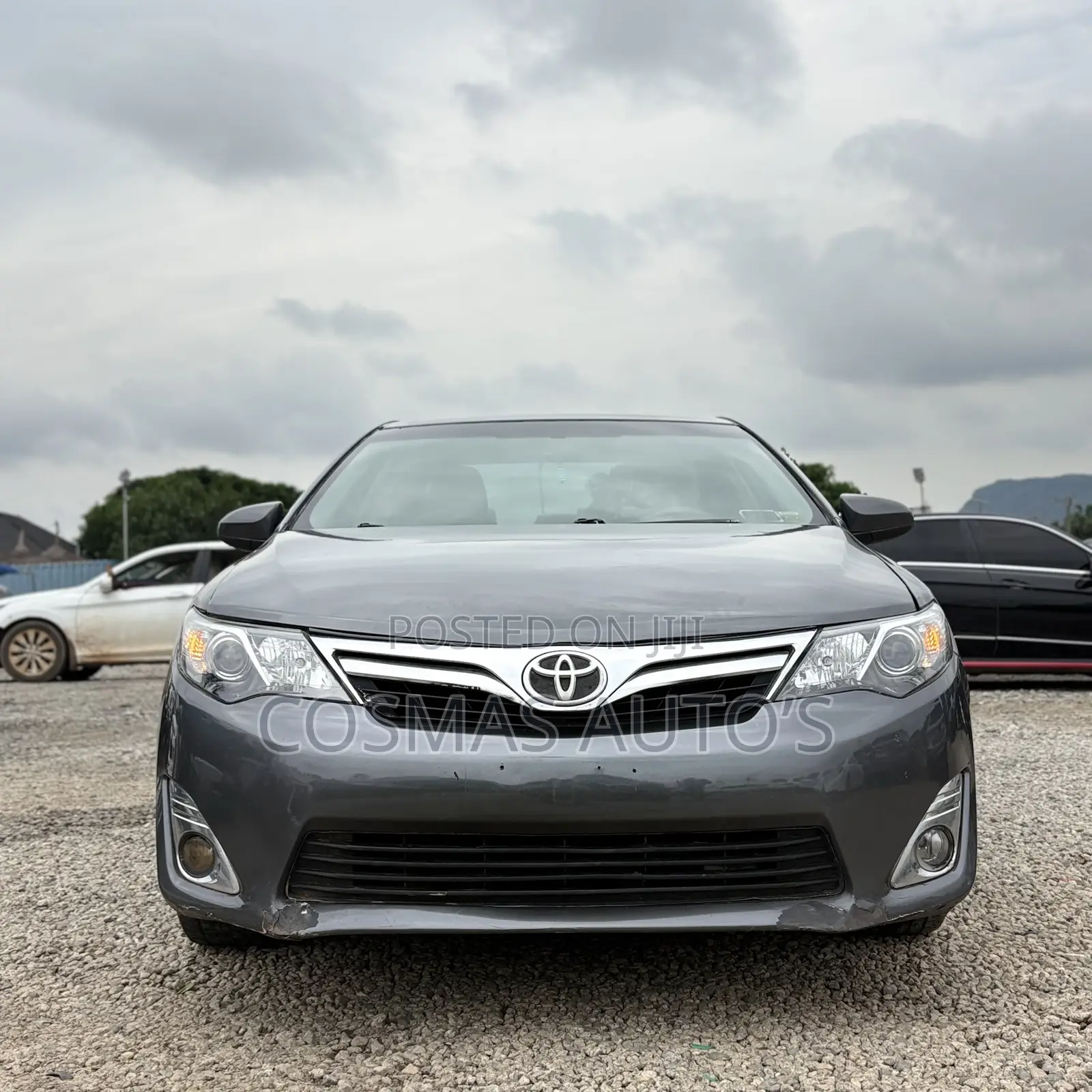 Toyota Camry LE 4dr Sedan (2.5L 4cyl 6A) 2012 Gray