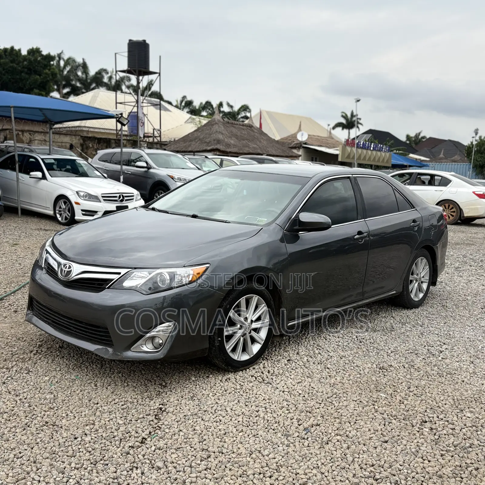Toyota Camry LE 4dr Sedan (2.5L 4cyl 6A) 2012 Gray