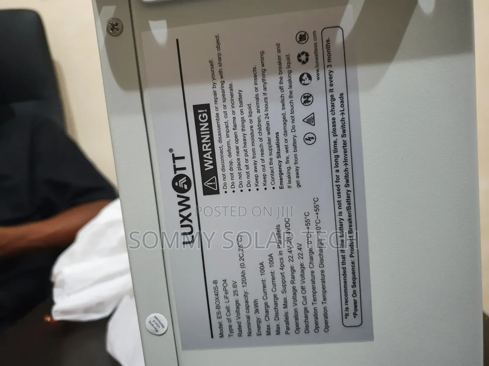 Luxwatt Lithium Ion Battery 3kwh 24v
