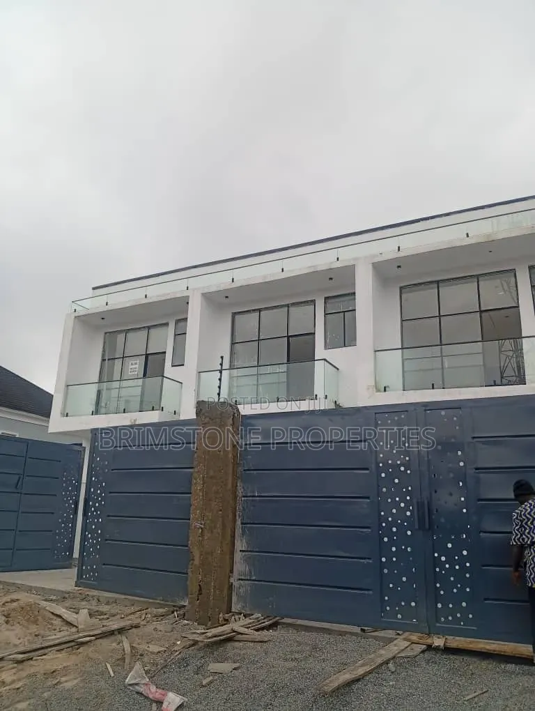 Furnished 3bdrm Duplex in Sangotedo for sale