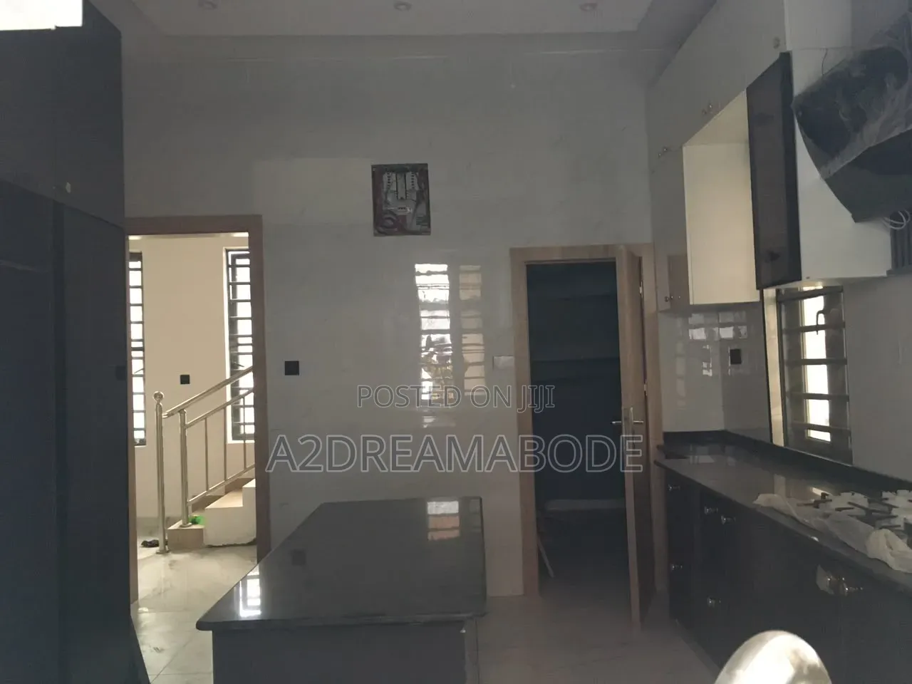 5bdrm Duplex in Ikeja for rent