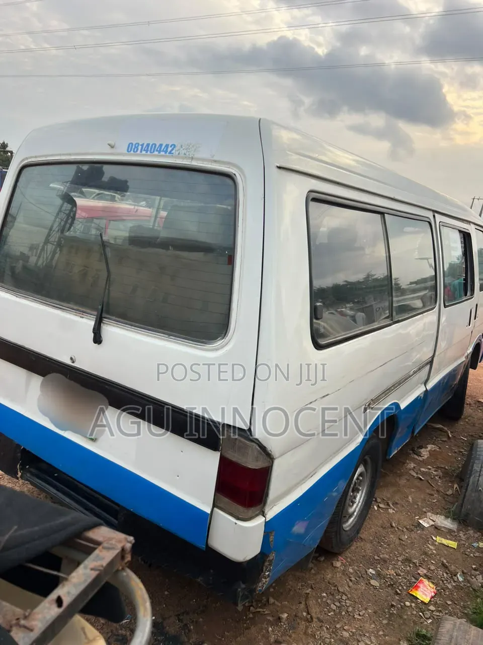 Mazda E2200 2000 White
