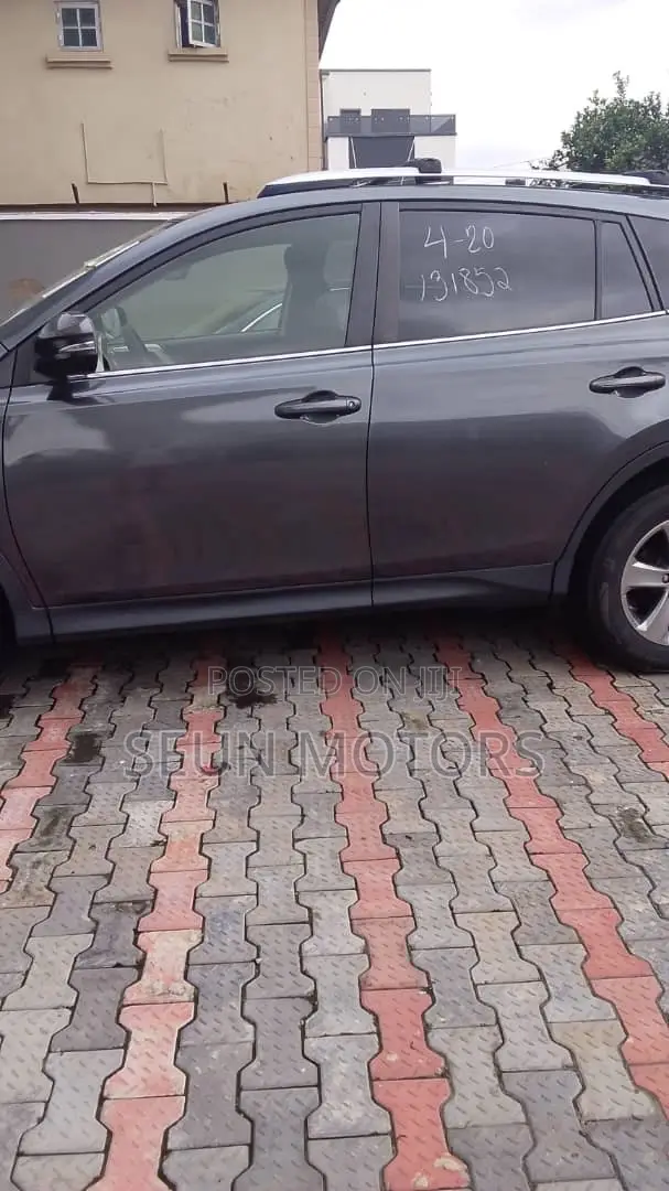 Toyota RAV4 2015 Gray