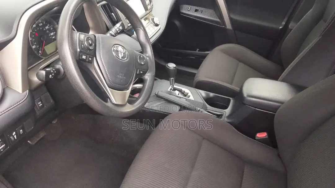Toyota RAV4 2015 Gray