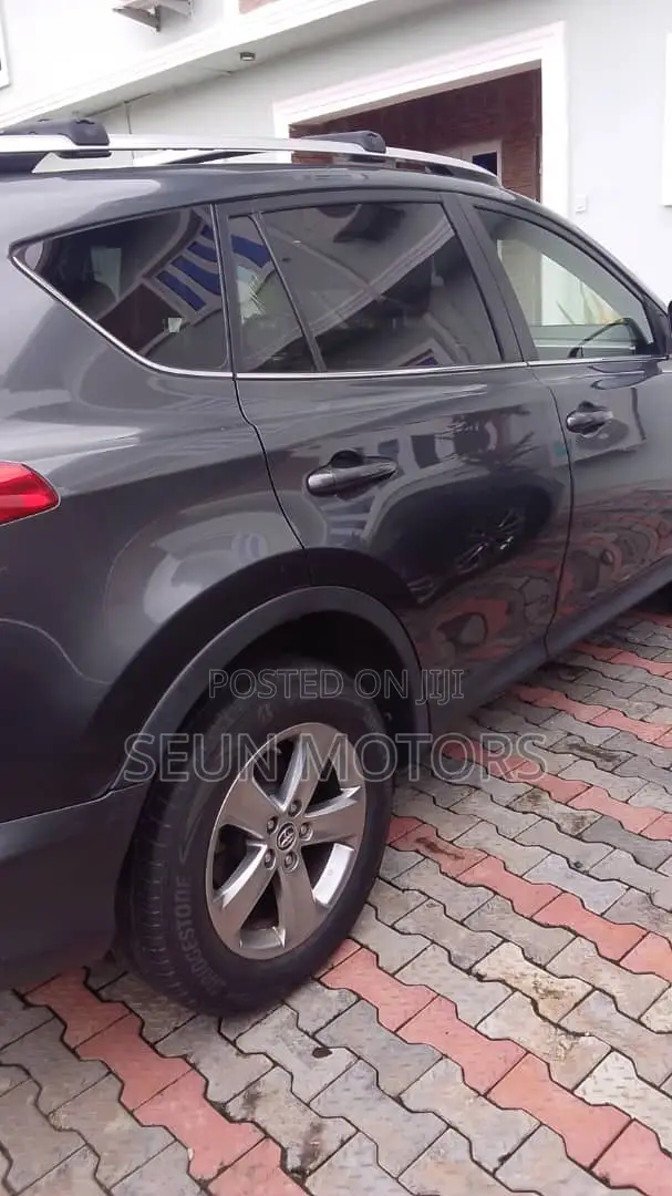 Toyota RAV4 2015 Gray
