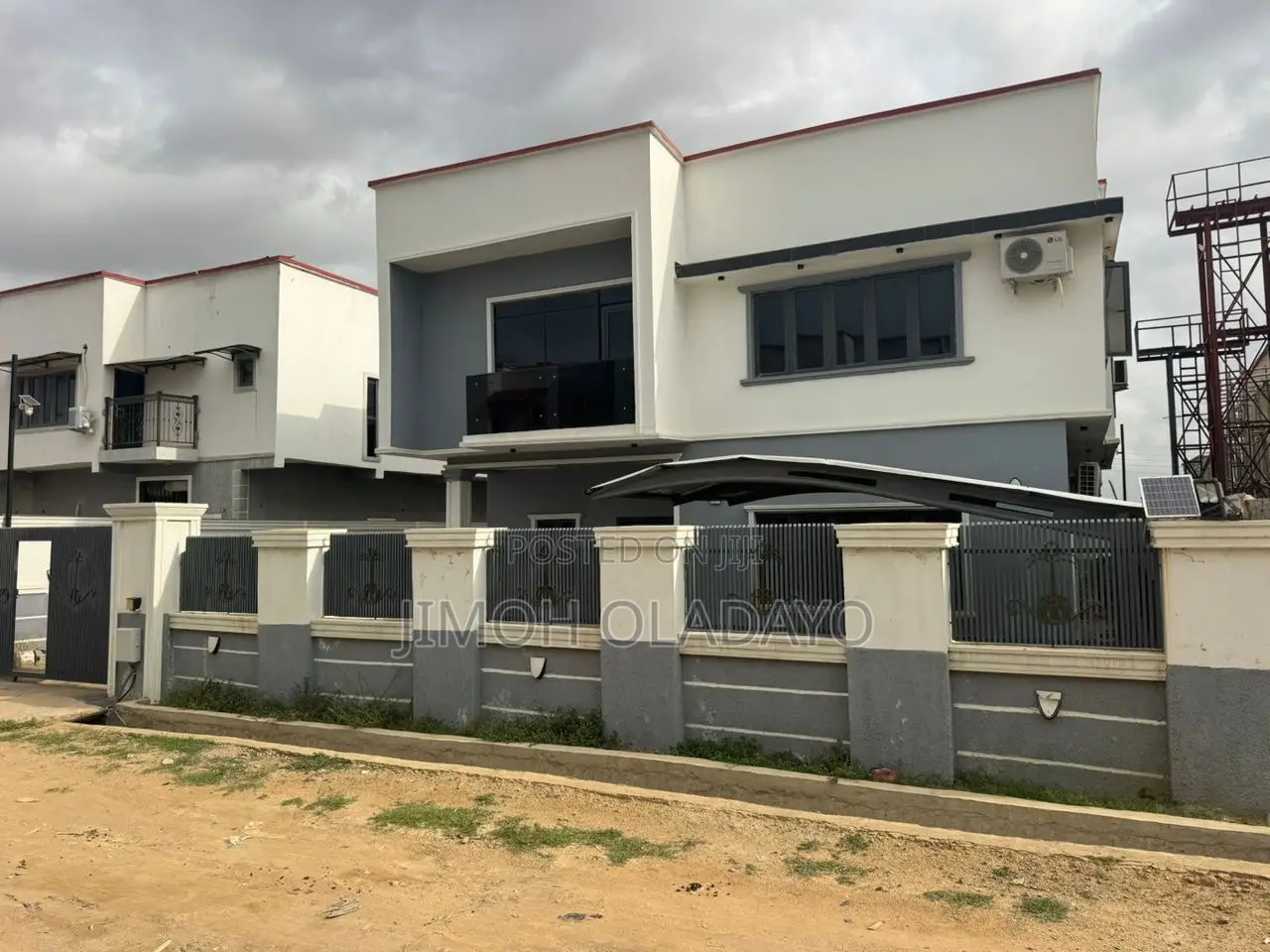 Furnished 6bdrm Duplex in Crown Vista, FHA for sale