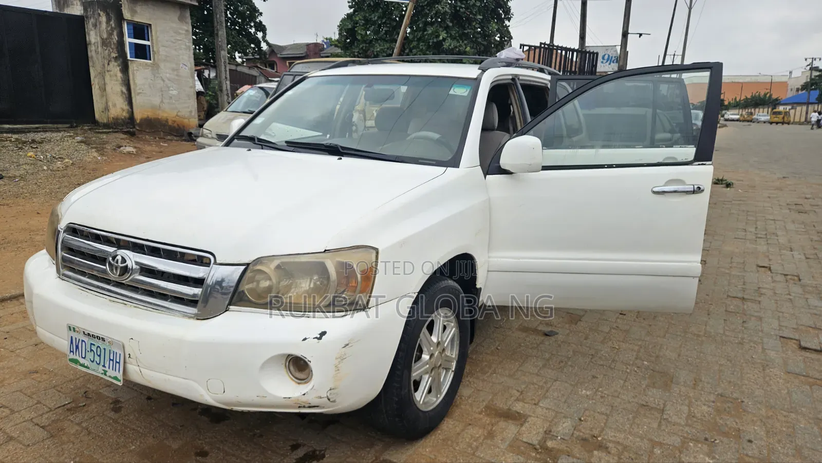 Toyota Highlander Base AWD 2004 White