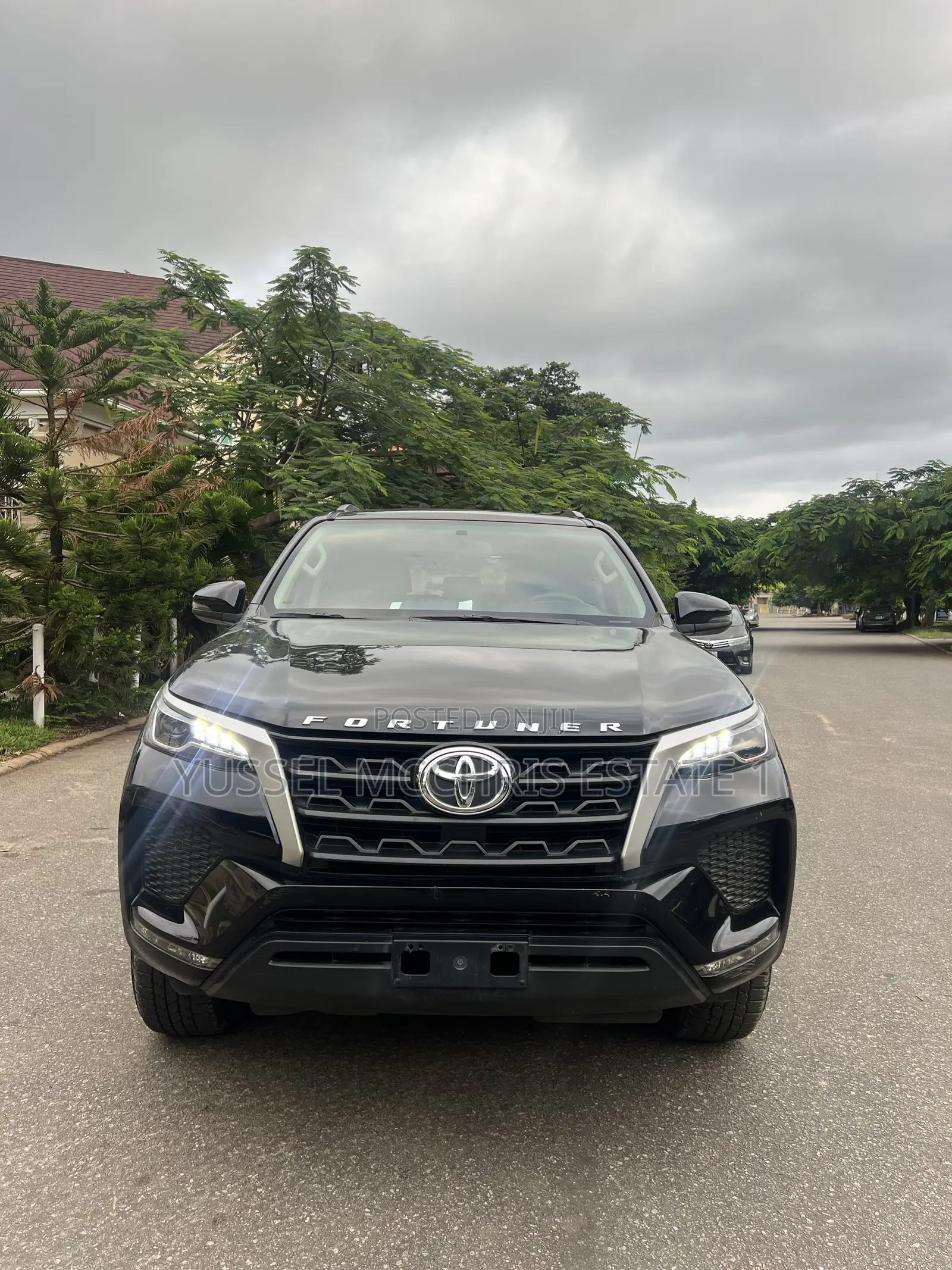 Toyota Fortuner 2.4 D AWD 2021 Black