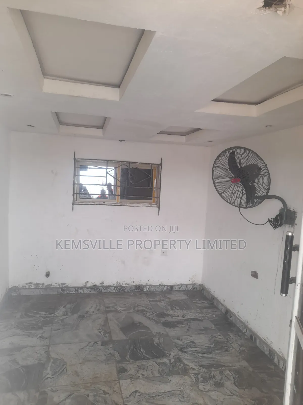 Big Shop for Rent at Abule Egba ( Upsairs)