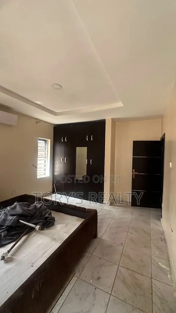 2bdrm Apartment in Chevron for rent