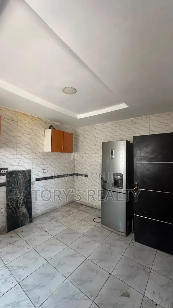 2bdrm Apartment in Chevron for rent