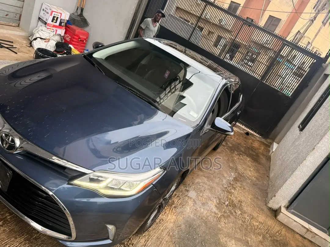 Toyota Avalon Touring FWD Sedan (3.6L 6cyl 6A) 2016 Blue