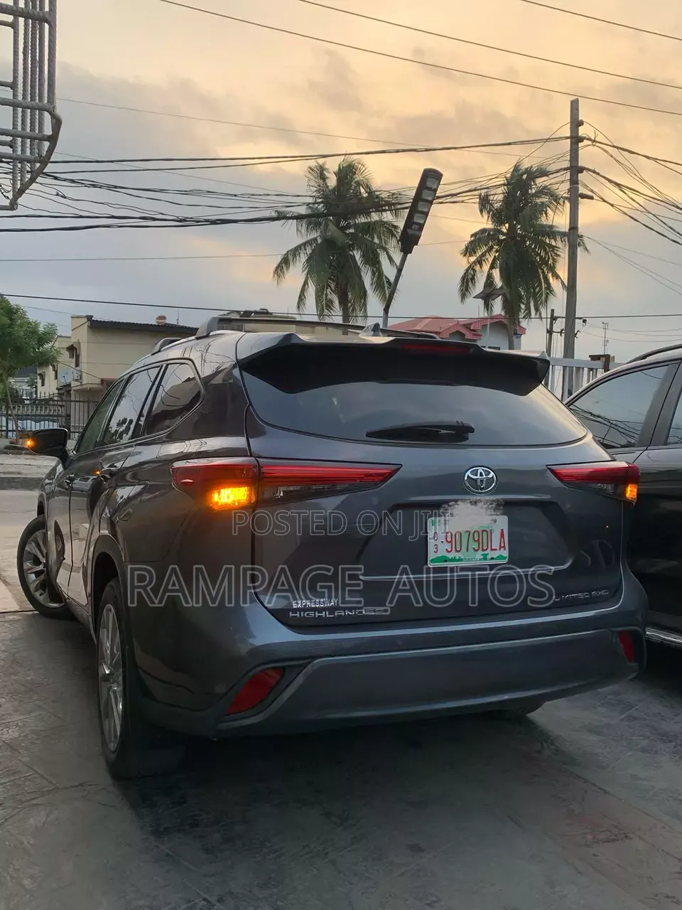 Toyota Highlander 2021 Gray
