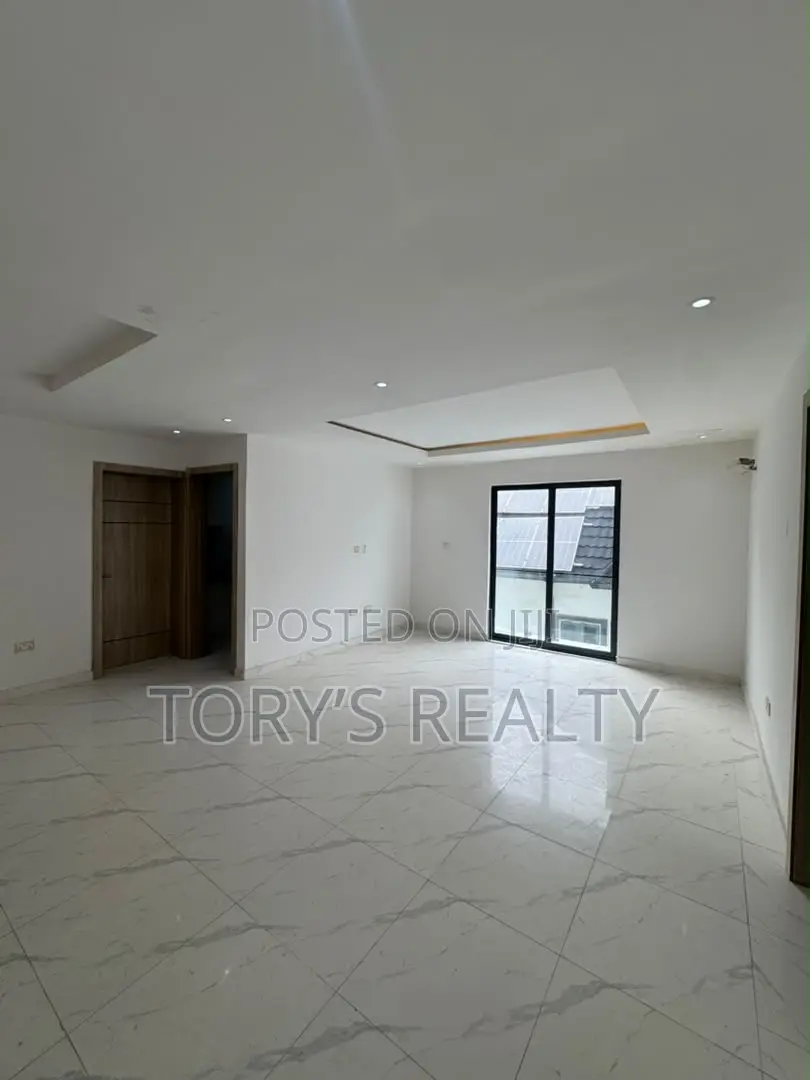 2bdrm Apartment in Ologolo for sale