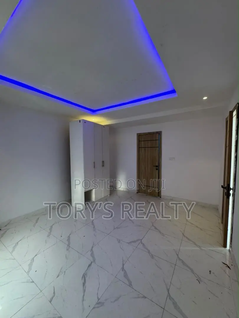 2bdrm Apartment in Ologolo for sale