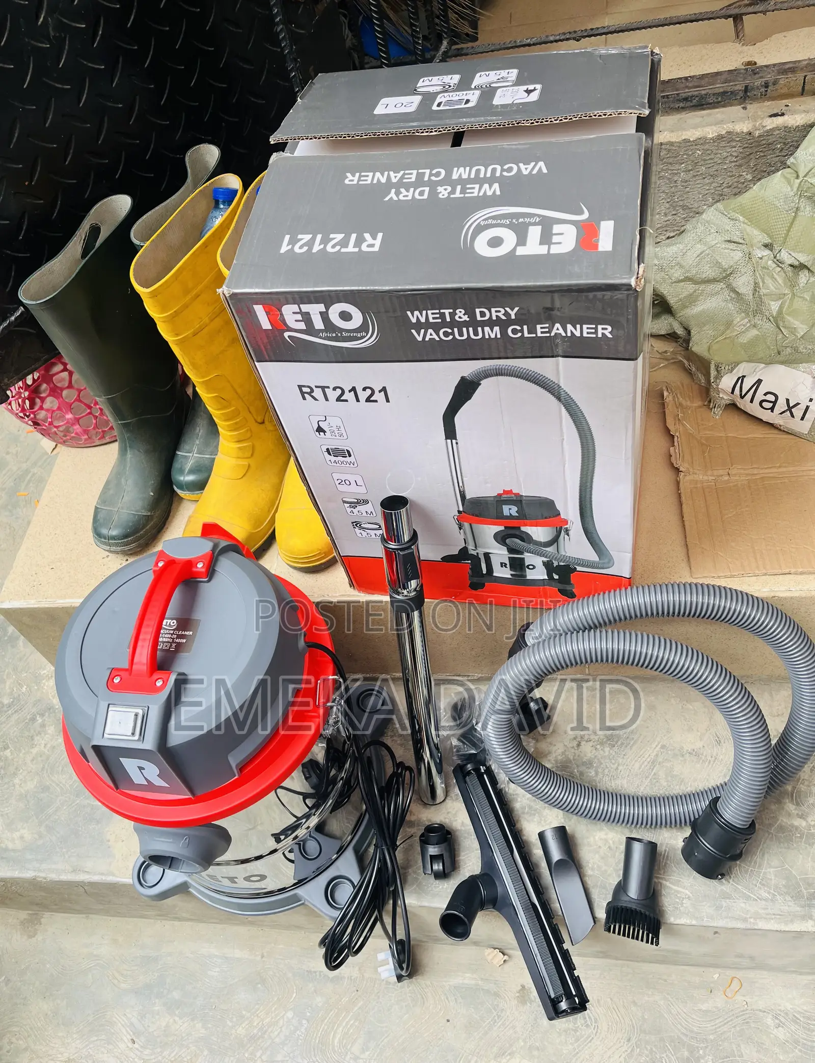 Reto RT2121 Wet Dry Vacuum Cleaner a 20-Liter.