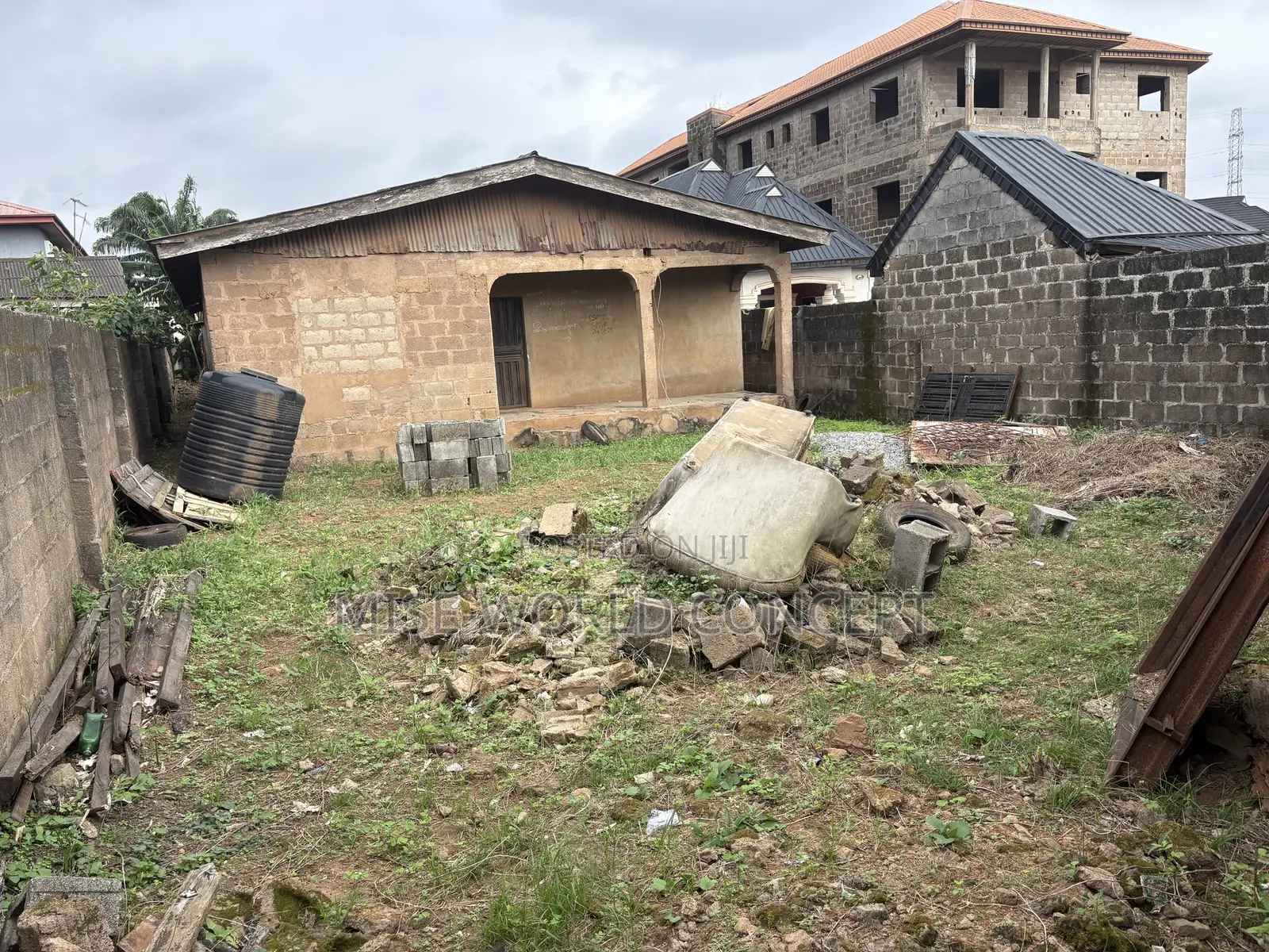 1 Full Plot and Half With 8-Room Bungalow for Lease
