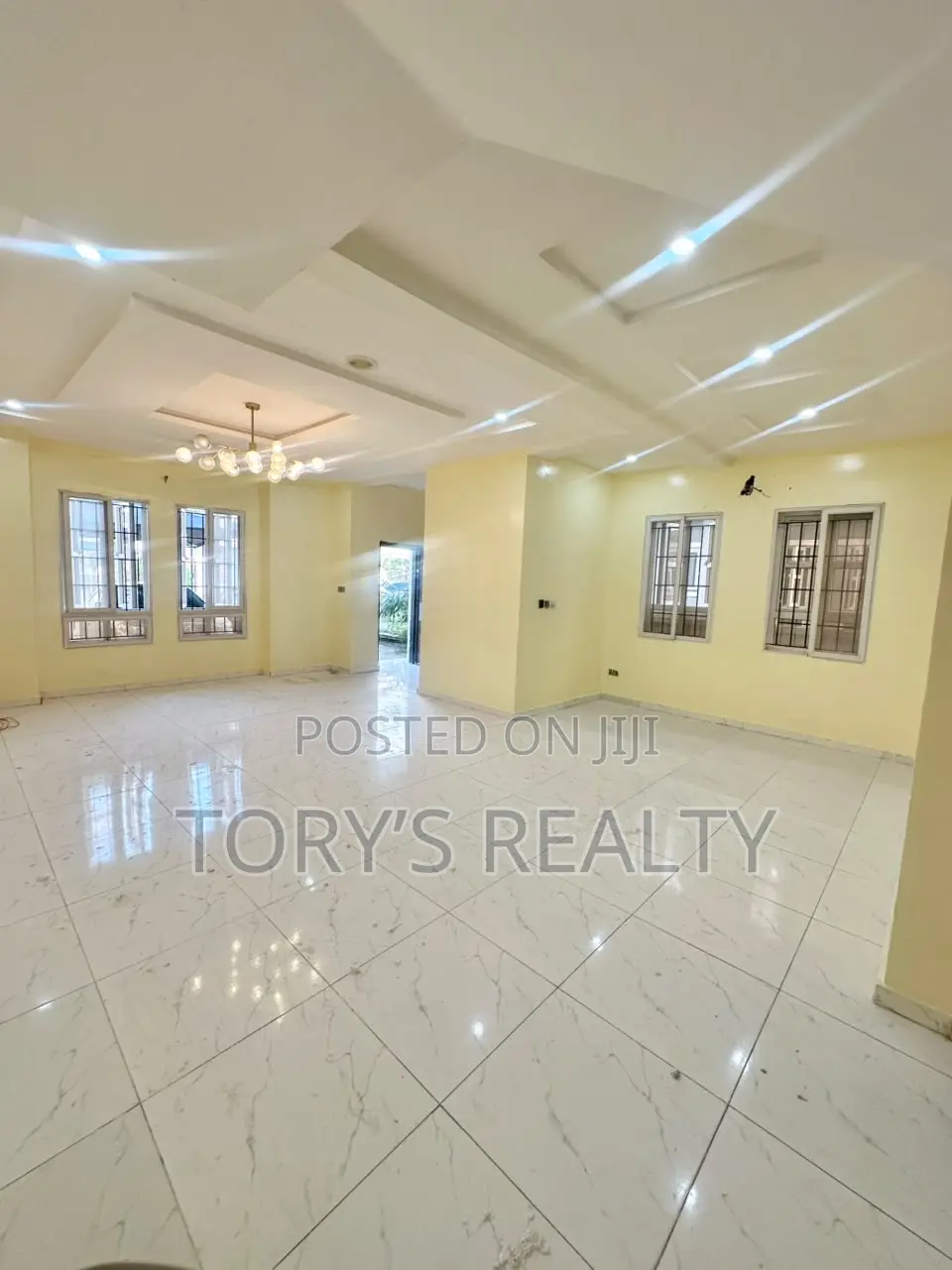 1bdrm Apartment in Lekki Phase 2 for rent