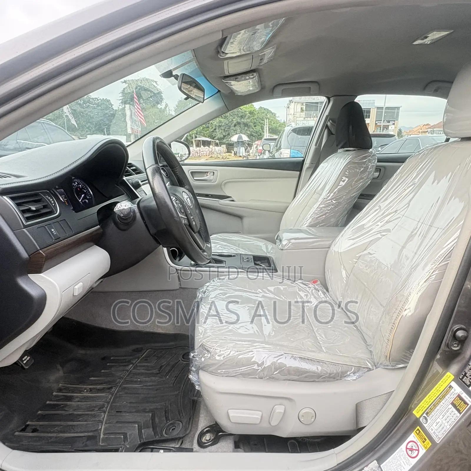 Toyota Camry XLE 4dr Sedan (3.5L 6cyl 6A) 2017 Gray