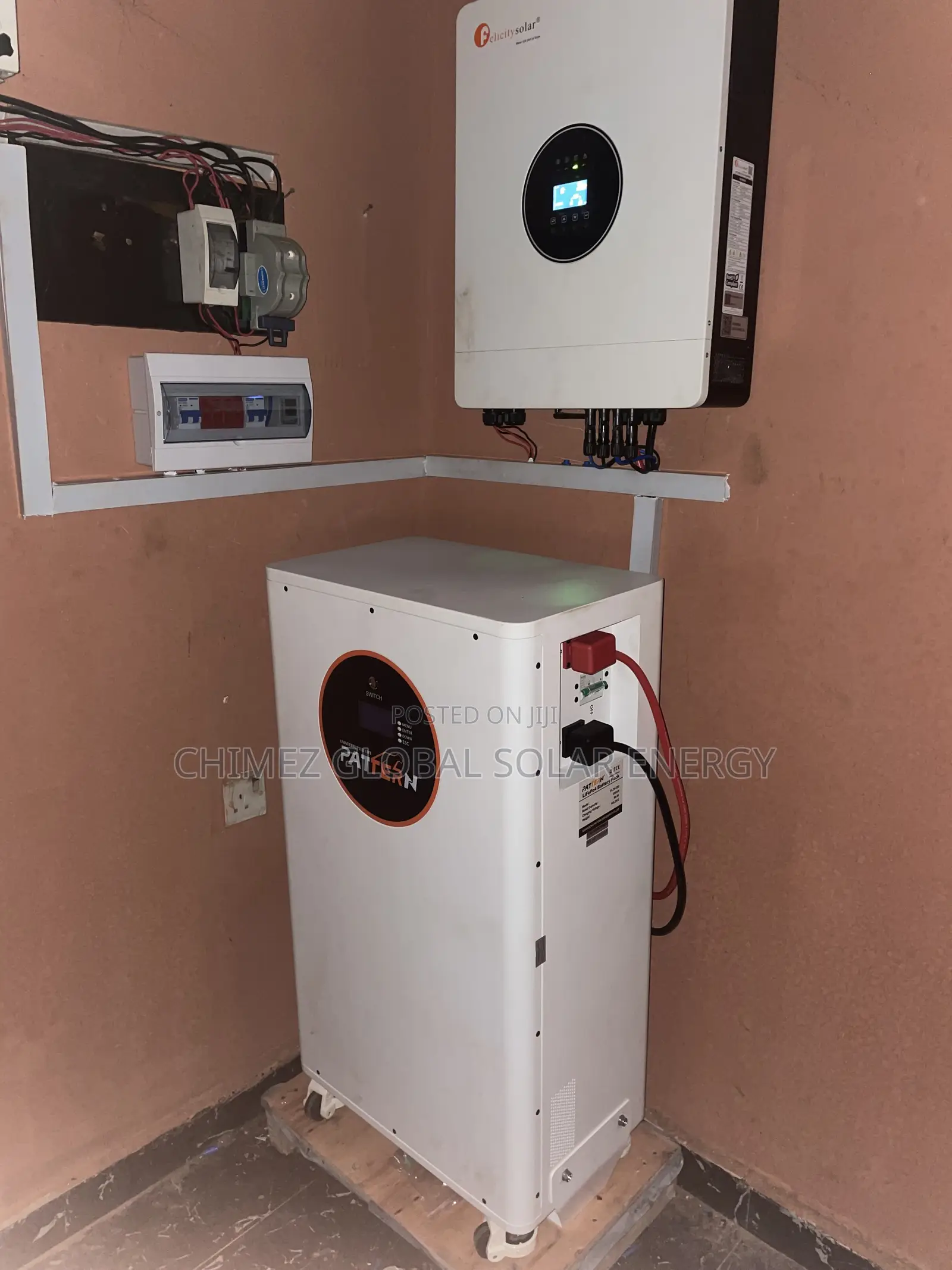 8kVA Hybrid Inverter +17.5kwh Lithium Battery +12pcs Solar Panels