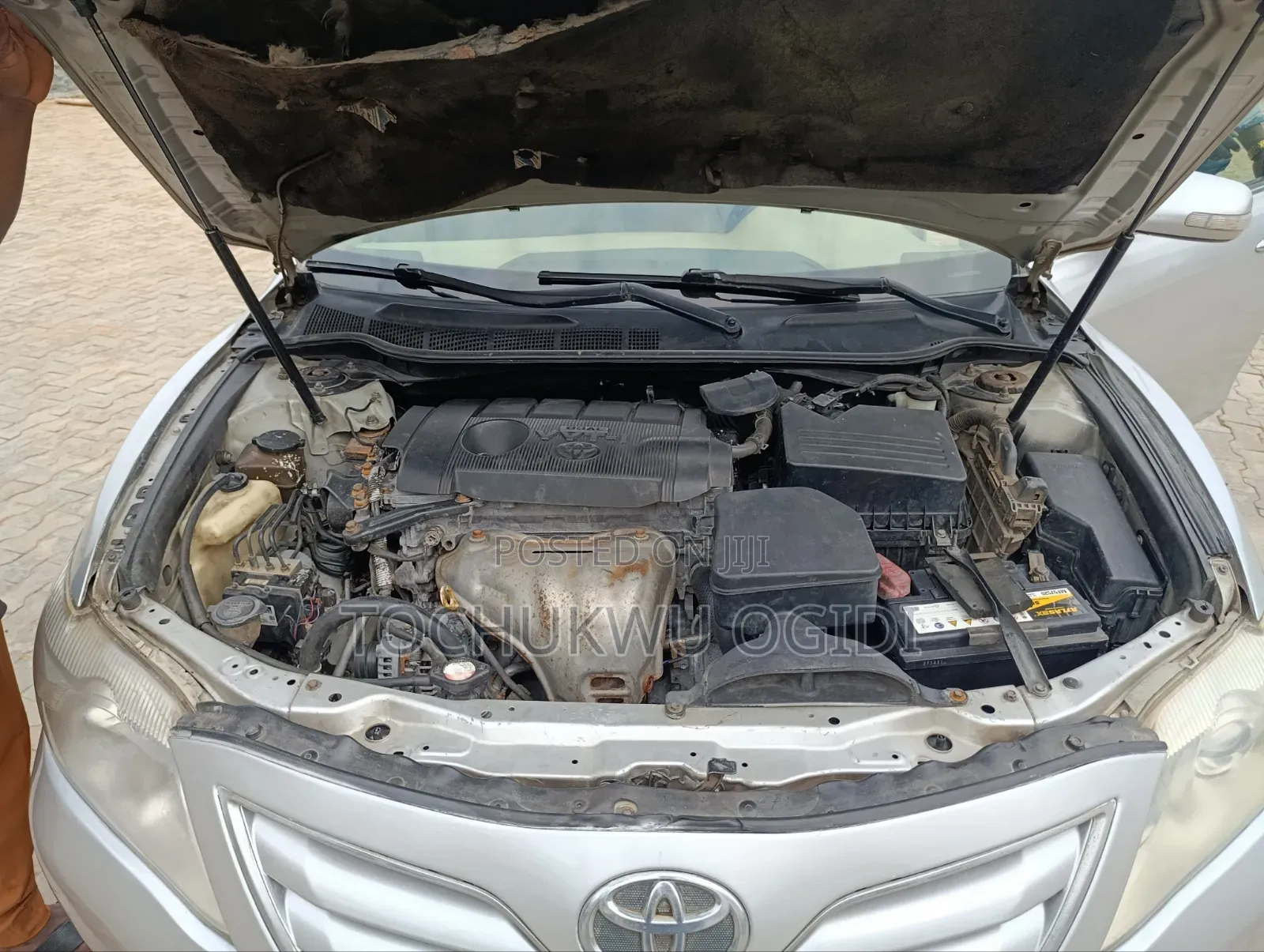 Toyota Camry 2010 Silver
