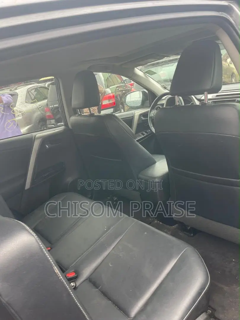 Toyota RAV4 Limited AWD (2.5L 4cyl 6A) 2016 Gray
