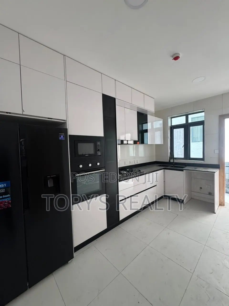 2bdrm Apartment in Ikate for sale