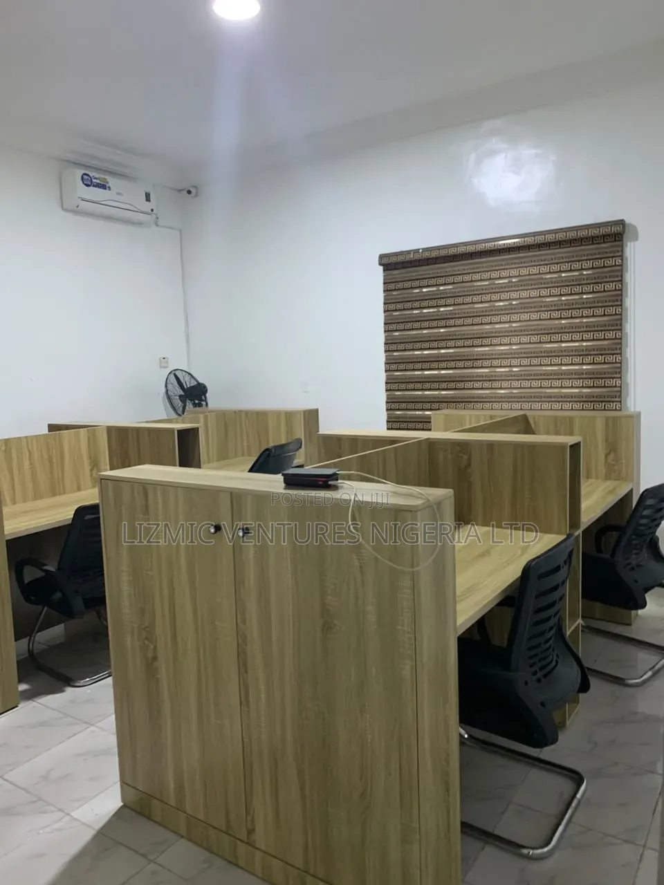 Standard Office Space Tolet