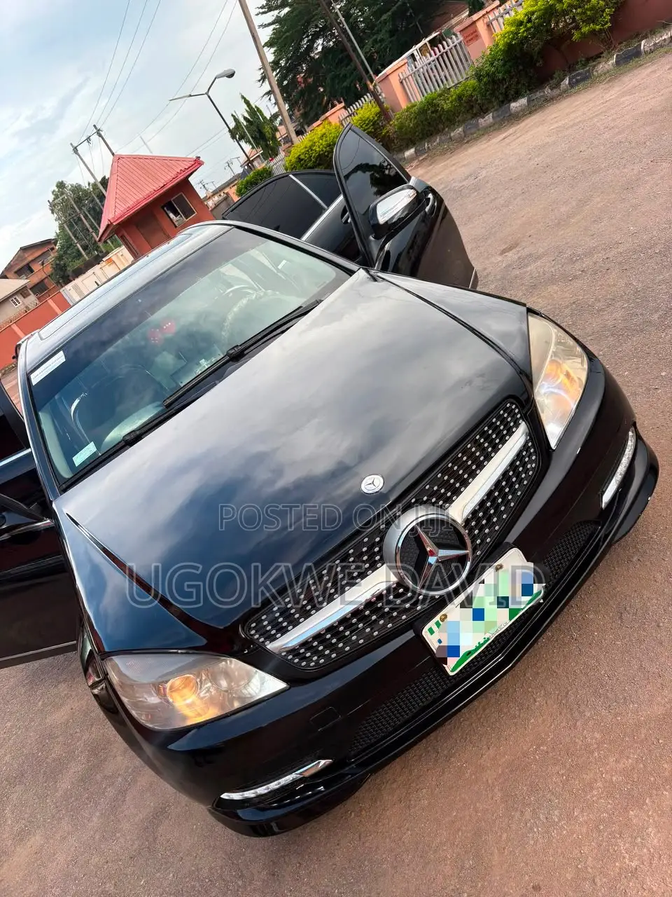 Mercedes-Benz C300 2010 Black