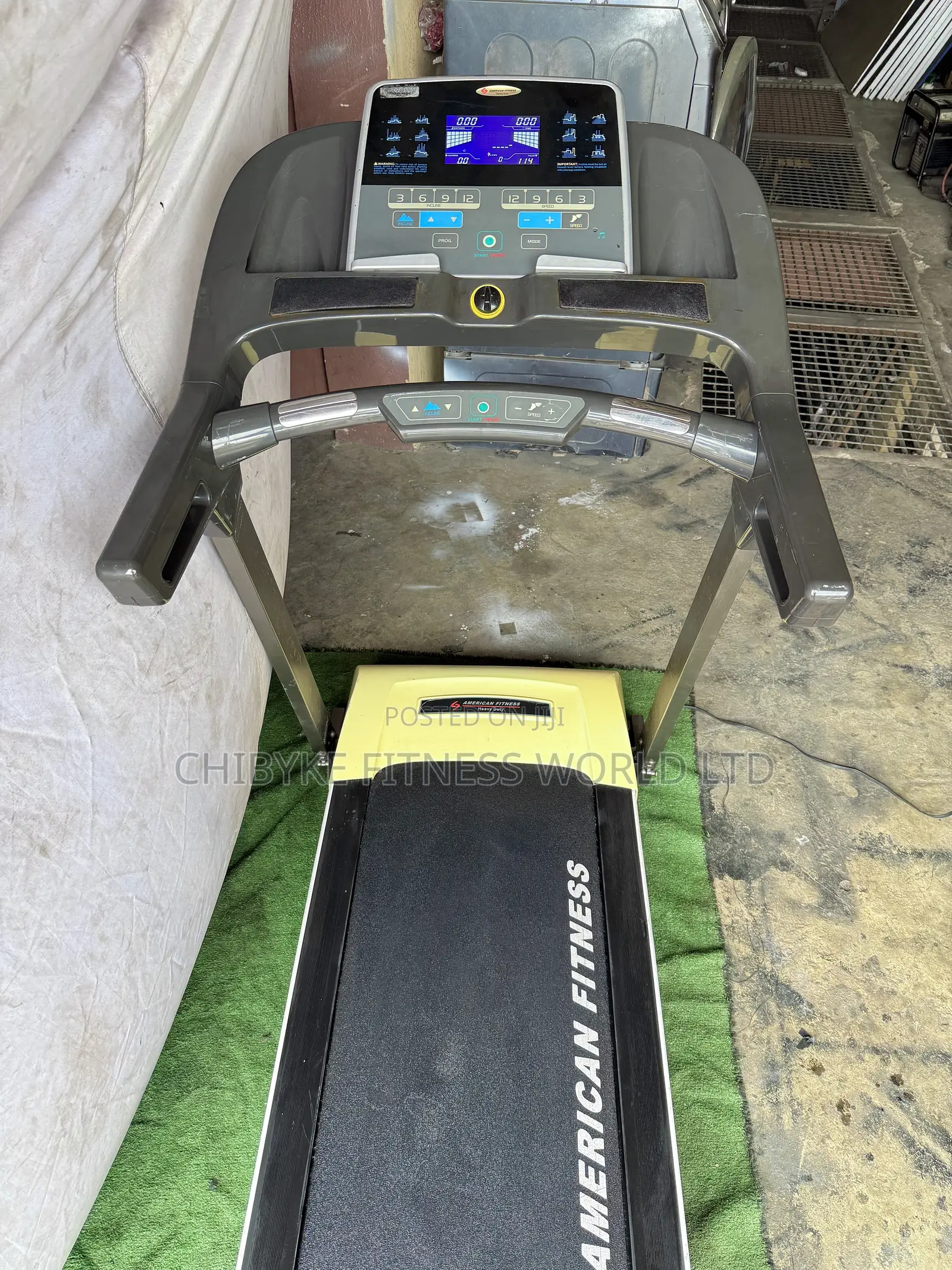 4hp Heavy Duty Treadmill With Auto Incline (160kg User Weight)