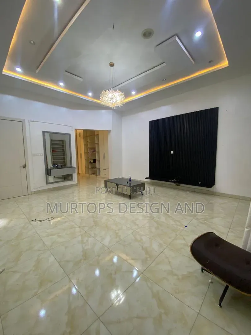Studio Apartment in Oral Estate, Chevron for rent