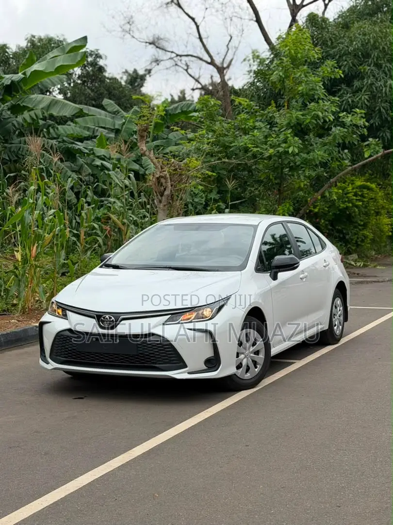 New Toyota Corolla 2025 White