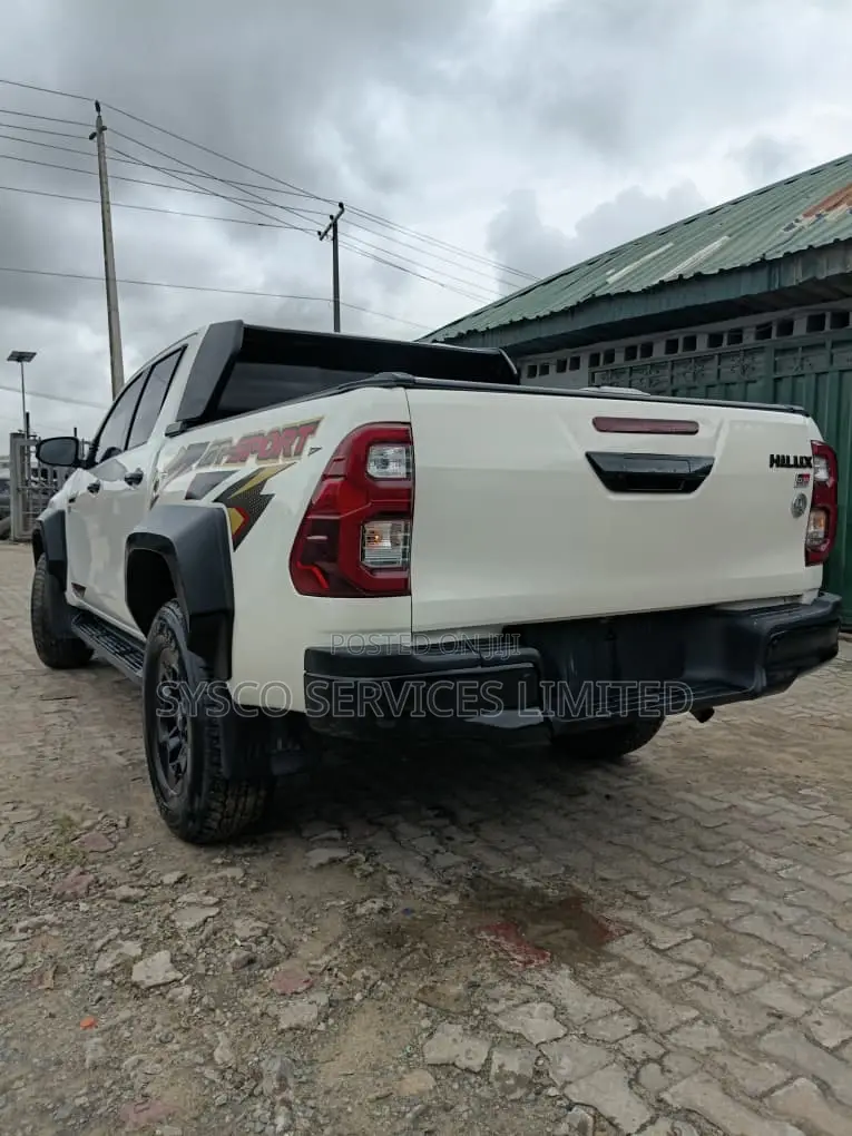 Toyota Hilux Revo Double Cab Petrol 2.7 AWD 2020 White