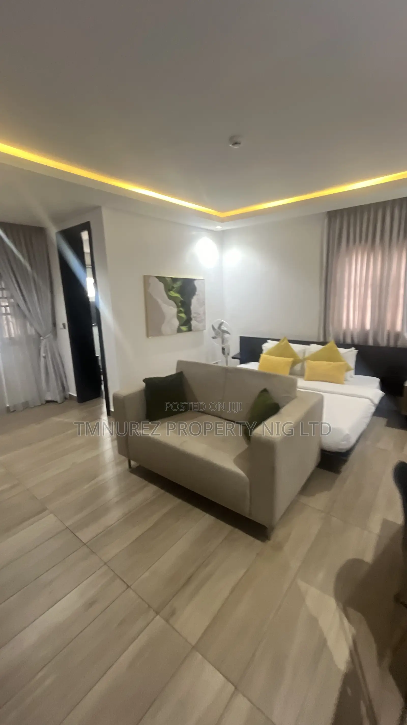 Furnished Studio Apartment in Off Admiralty Main for rent