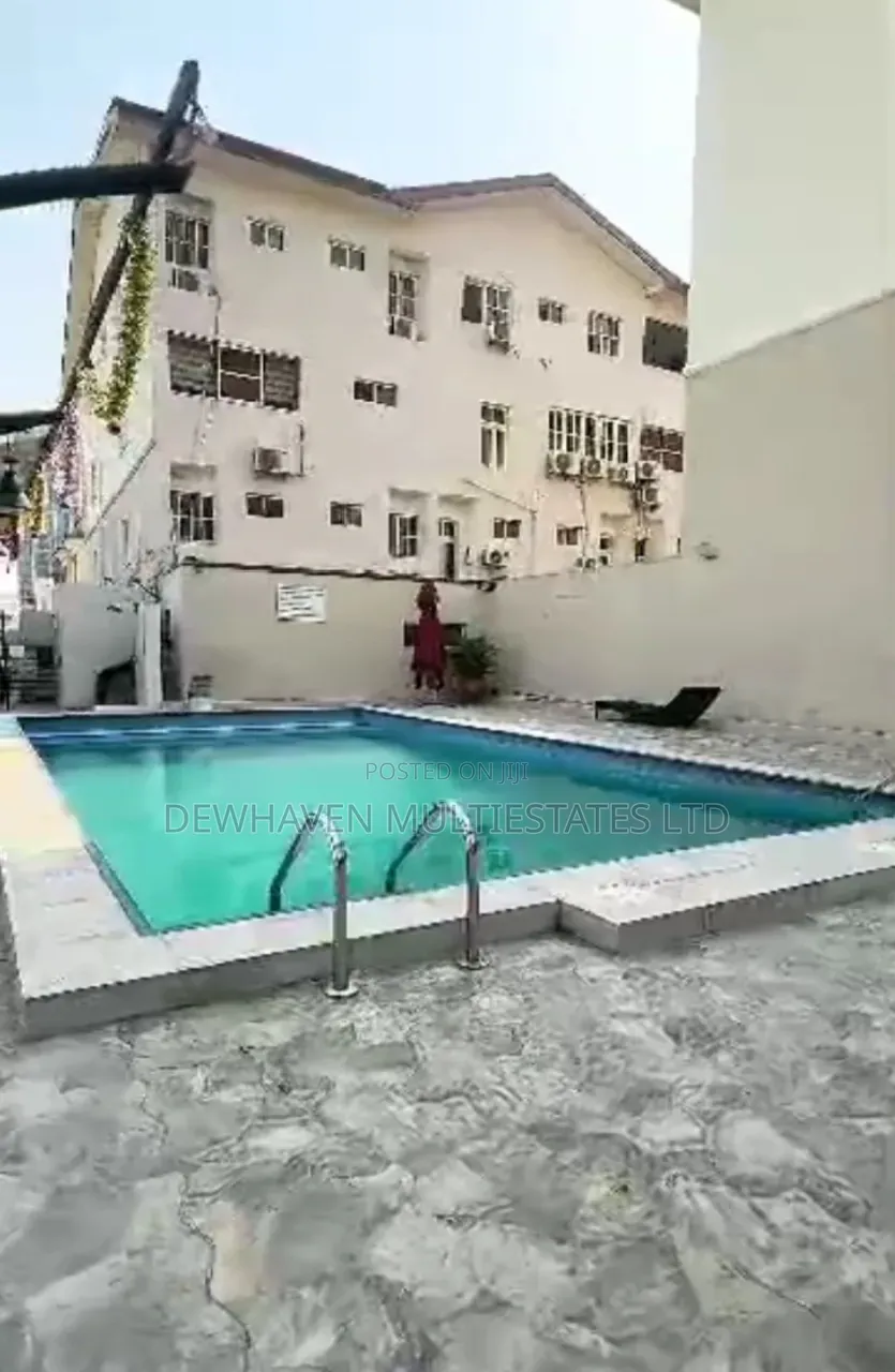 3bdrm Duplex in Parkview Estate, Ikoyi S.W for rent