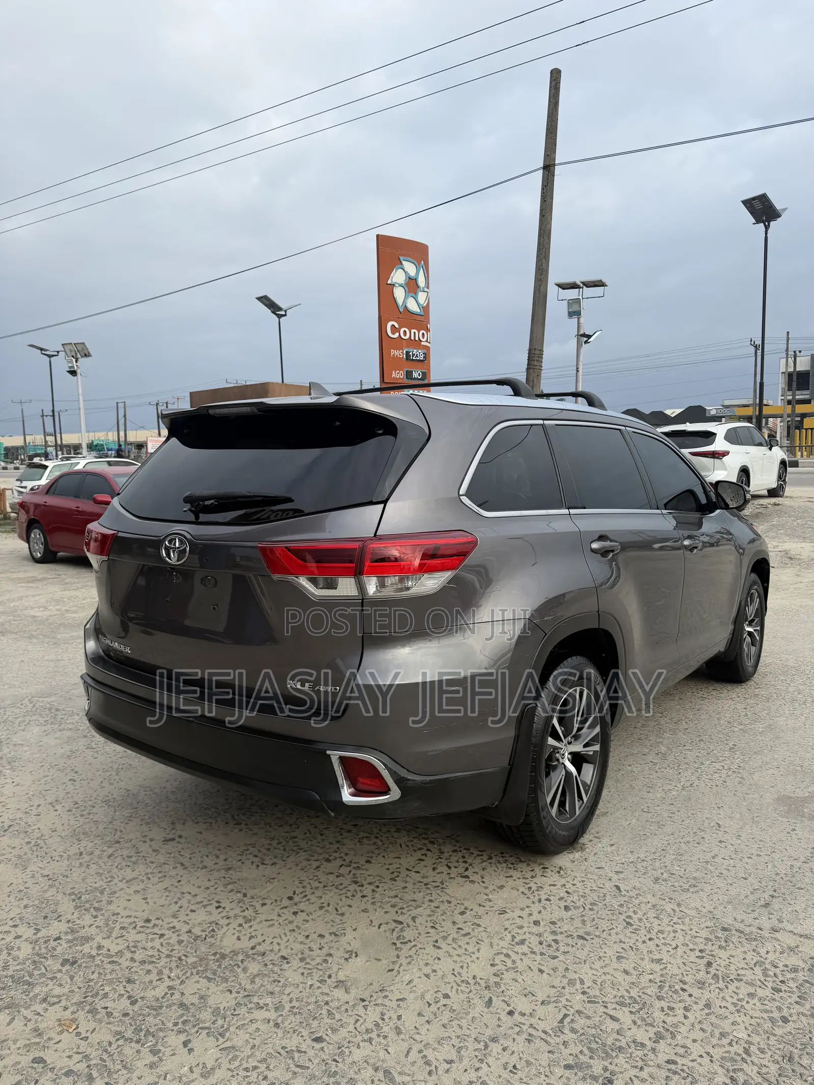 Toyota Highlander XLE V6 4x4 (3.5L 6cyl 6A) 2016 Gray