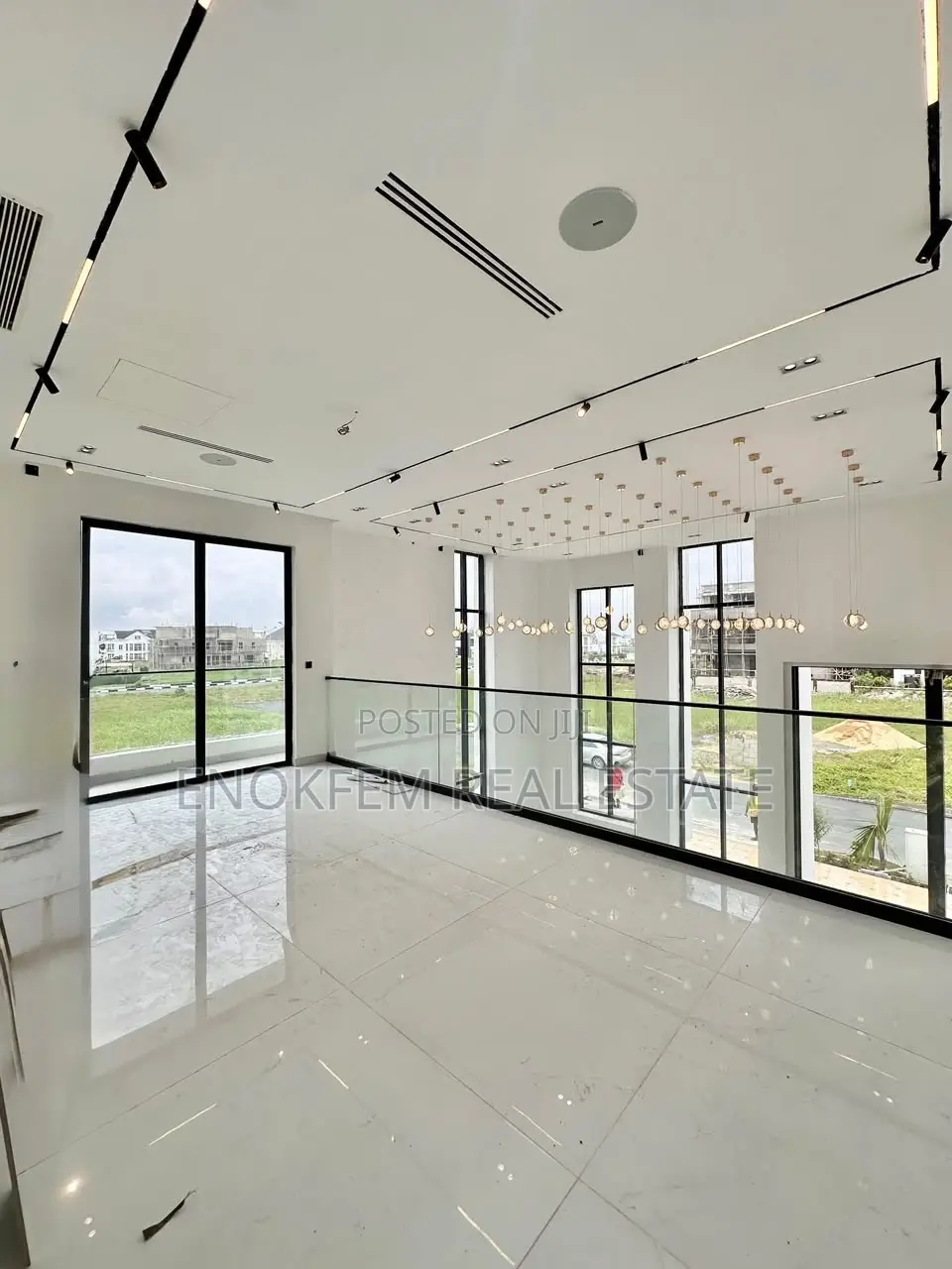 5bdrm Duplex in Lagos State for sale