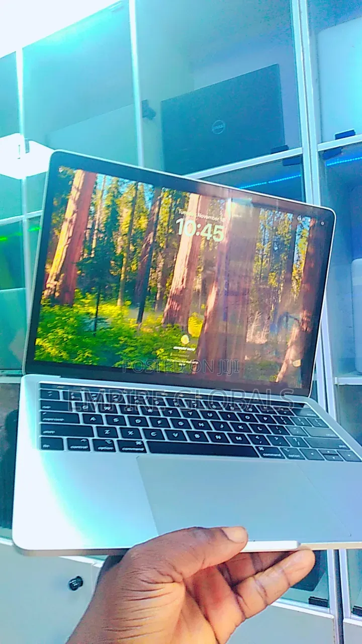 Laptop Apple MacBook Air 2020 16GB Intel Core i5 SSD 256GB
