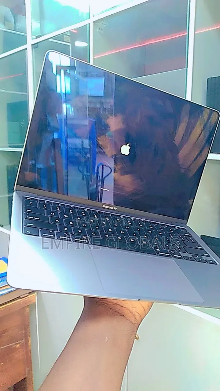 Laptop Apple MacBook Air 2020 16GB Intel Core i5 SSD 256GB
