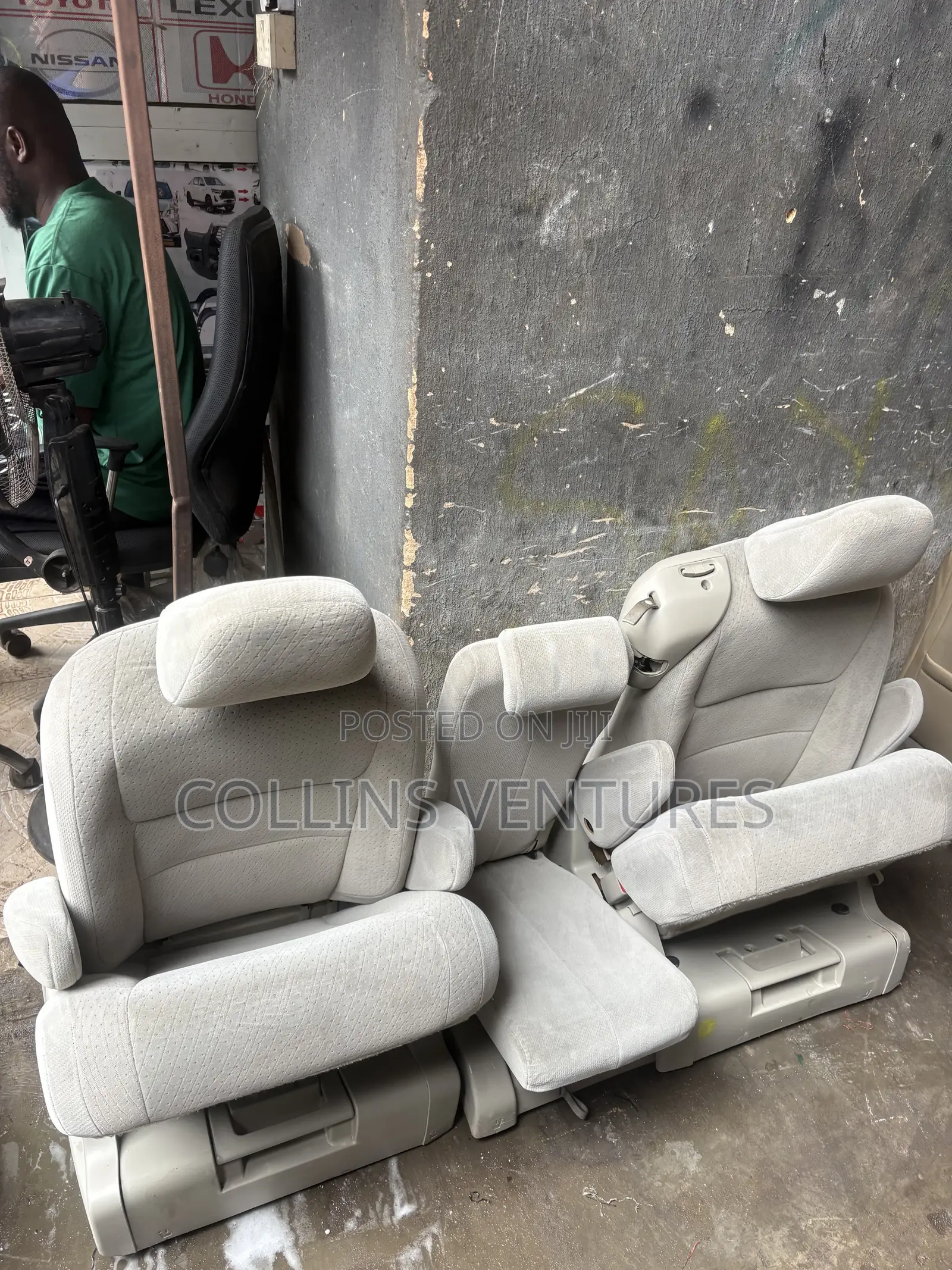 Complete Center Seat Toyota Sienna 2013-17 Available Now