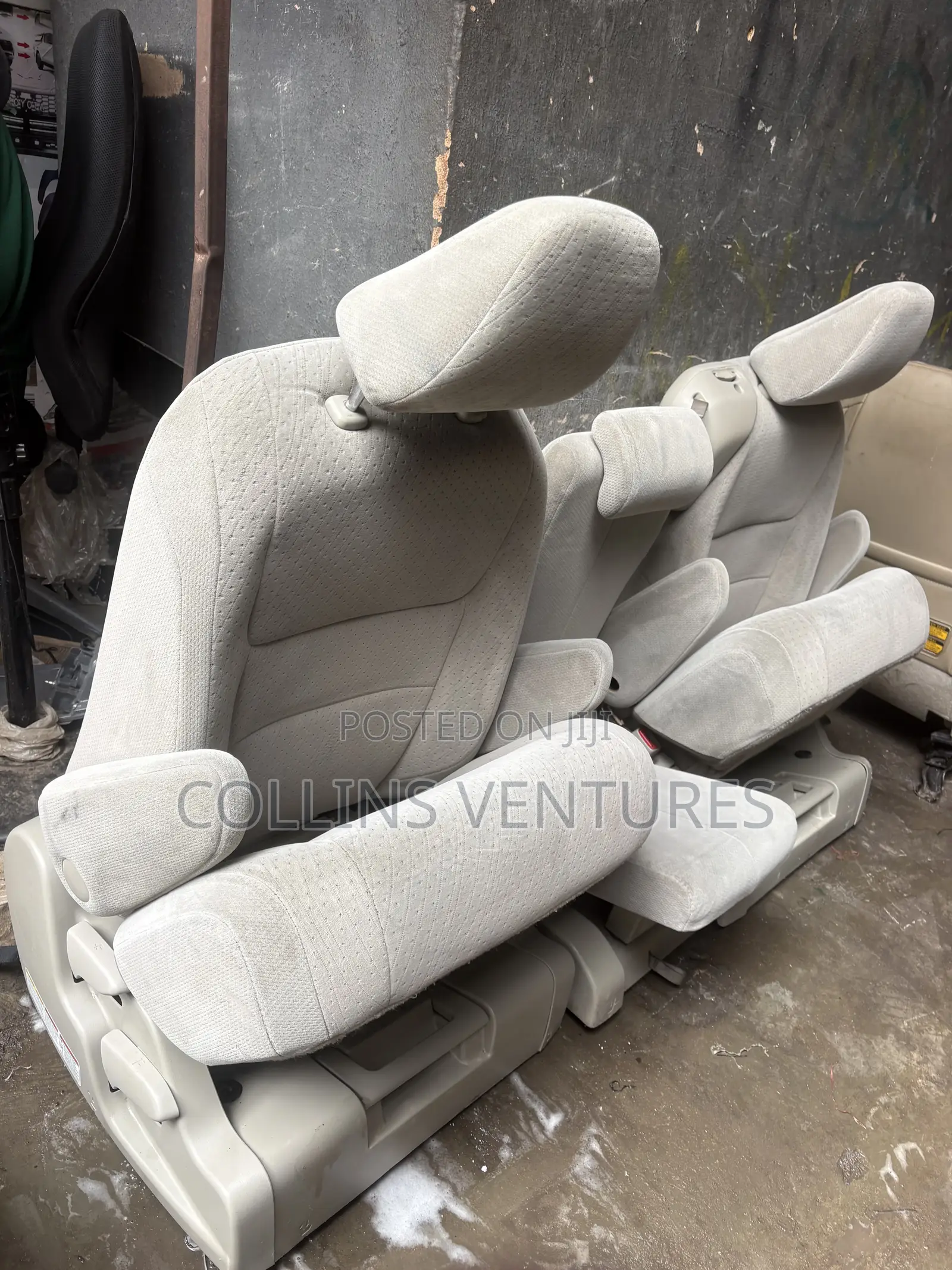 Complete Center Seat Toyota Sienna 2013-17 Available Now