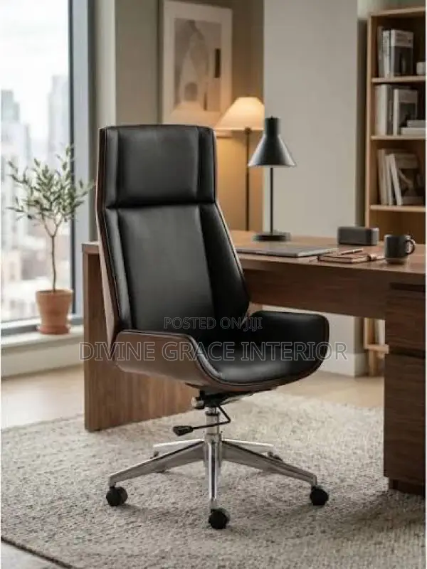Premium Leather Boardroom Chair